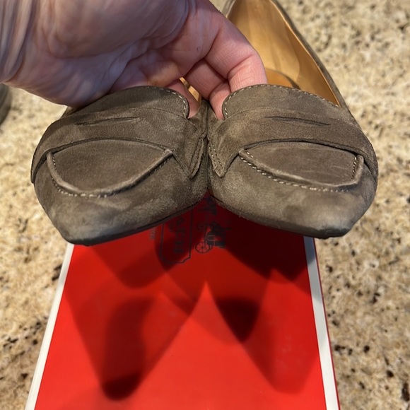 Coach Winnie Feathered Grey Suede Pointed Toe Kitten Heels - Picture 6 of 16